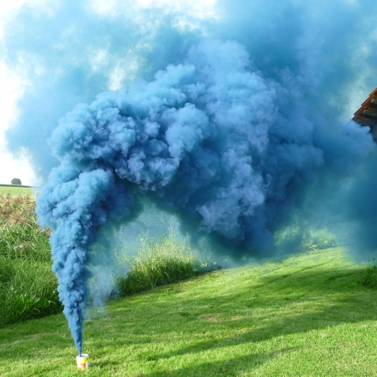 Mr. Smoke 4 Blau mit Rei�z�nder Bild 1