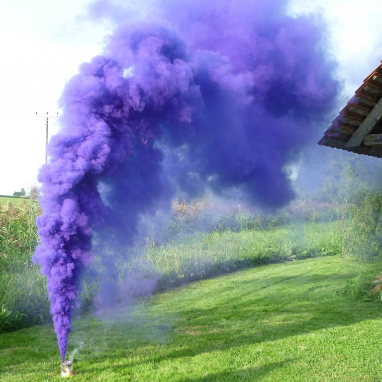 Mr. Smoke 4 Violett mit Reiznder Bild 1
